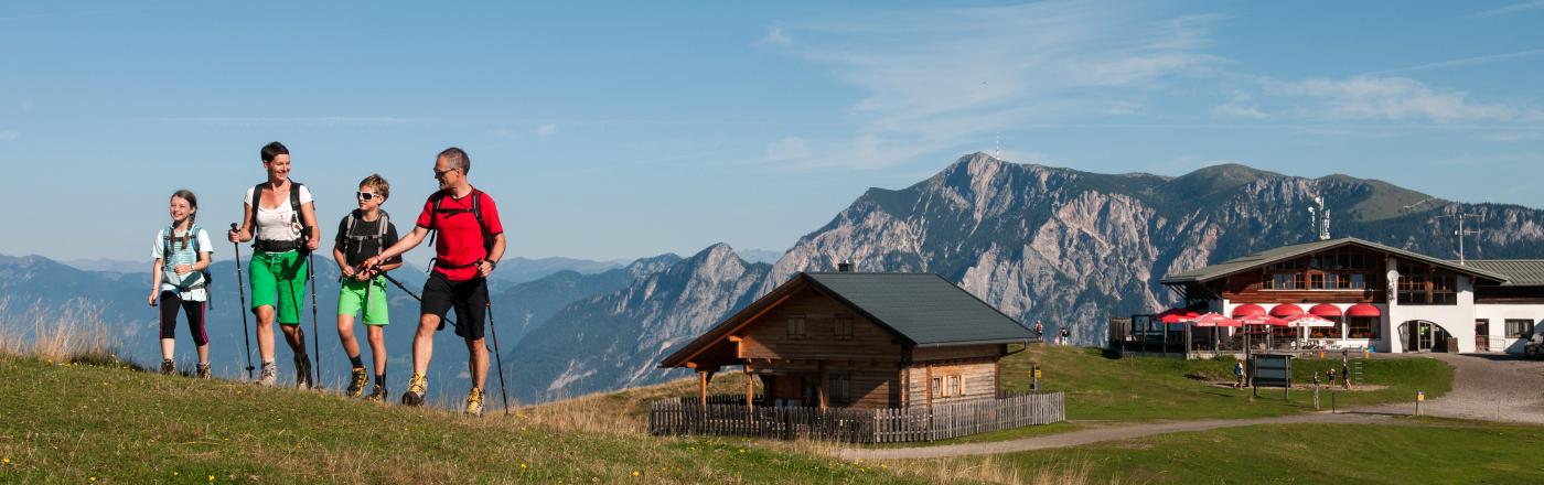 Region Villach Tourismus Gmbh_Adrian Hipp_Wandern Dreiländereck 2016 (6) Region Villach Tourismus Gmbh_Adrian Hipp_Wandern Dreiländereck 2016 (6)