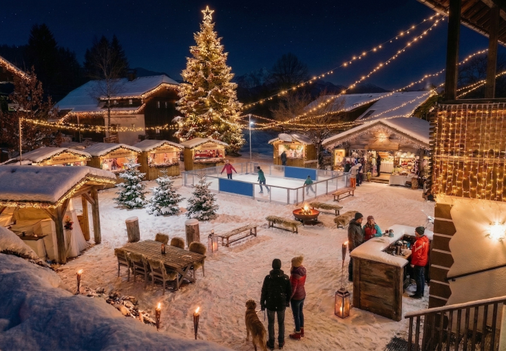 Weihnachtsdorf_SCHÖNLEITN_Dorfplatz_KI Weihnachtsdorf_SCHÖNLEITN_Dorfplatz_KI